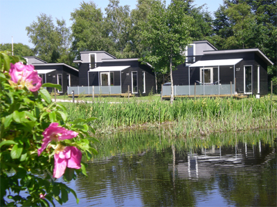 Hytter med udsigt til sø